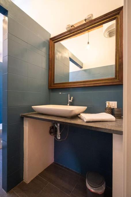 22 Home - Parcheggio Privato - Accogliente - Collegamento Sardegna E Corsica Livorno Bagian luar foto