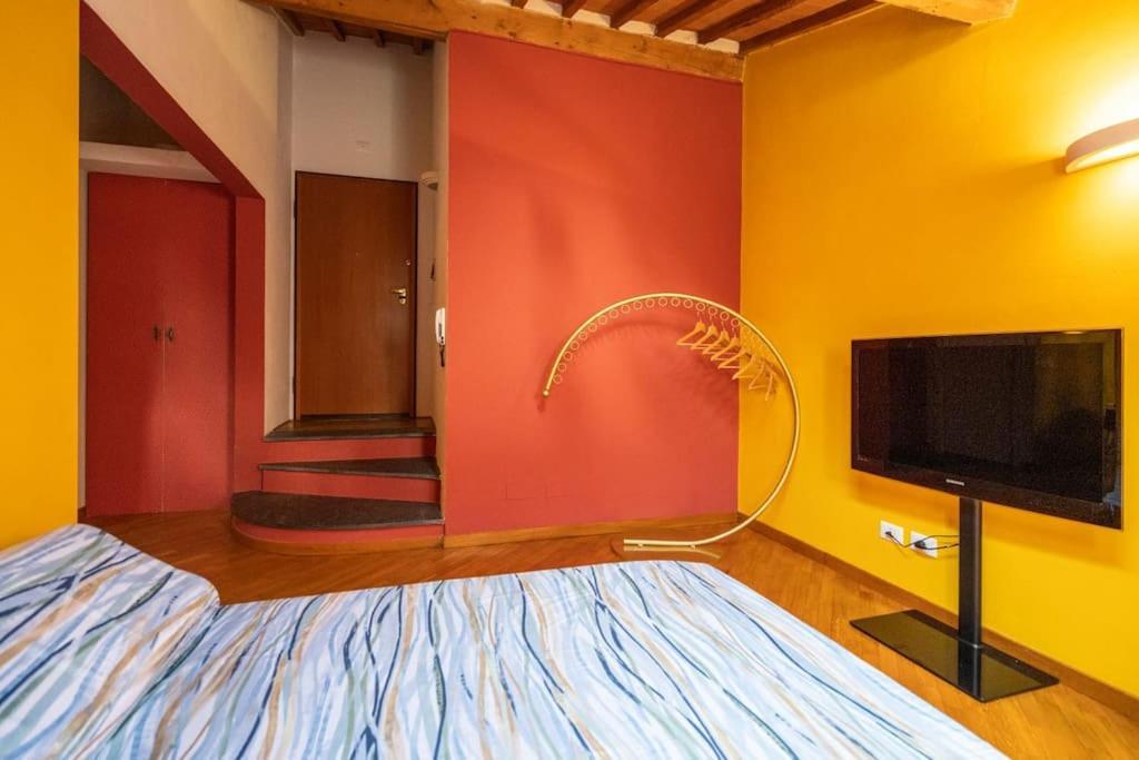 22 Home - Parcheggio Privato - Accogliente - Collegamento Sardegna E Corsica Livorno Bagian luar foto